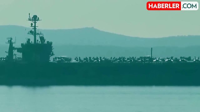 ABD Donanması'na Ait Uçak Gemisi Mısır Açıklarında Yük Gemisiyle Çarpıştı