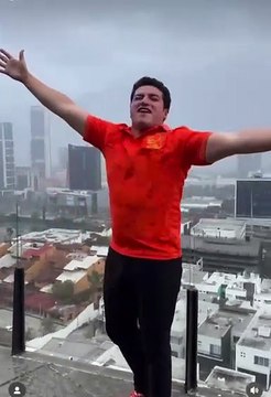 Samuel García festeja la llegada de lluvia en medio de la sequía en Nuevo León