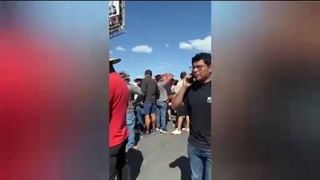 VIDEO: Bloquean el Circuito Exterior Mexiquense por disputa territorial