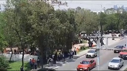 Desalojan oficinas de la SHCP tras amenaza de bomba