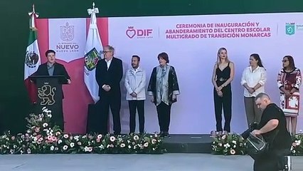 Reafirma Samuel entrega de libros con Sello Nuevo León