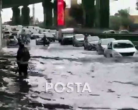Lluvia provoca encharcamientos y caos vial en el Periférico