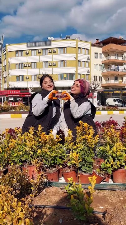 Bucak Belediyesi’nden Aşkla Çalışma Videosu Sevgililer Günü’ne Özel Paylaşım
