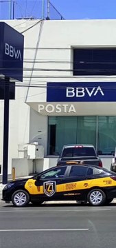 Roban a mano armada medio millón de pesos a cliente de banco en Monterrey