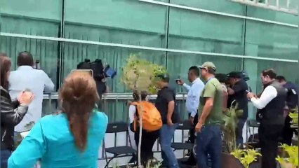 VIDEO: Llega Delfina Gómez Álvarez al IEEM para recibir la constancia de mayoría
