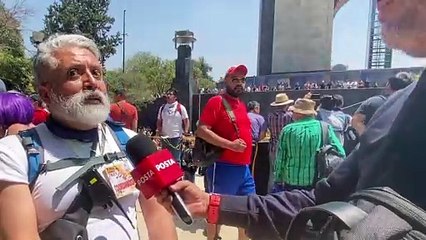 Se desnudan de prejuicios para concientizar sobre el uso de la bicicleta