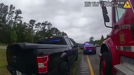 VIDEO: ¿Rápido y Furioso no es real? Auto sale volando tras subir a grúa