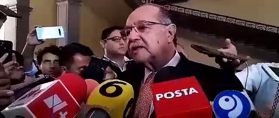 Considera Javier Navarro favorable reunión con PRI y PAN
