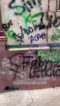 A 2 meses del 8M continúan borrando pintas feministas