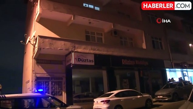 Üsküdar'da Toprak Kayması Sebebiyle İki Bina Boşaltıldı