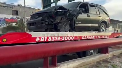 Volcadura de camioneta deja un lesionado en Monterrey