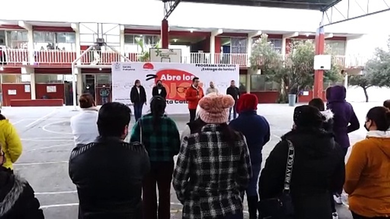 Amplia Nava salud visual en escuelas con Abre los ojos Santa Catarina