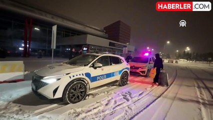 Antalya-Astana seferini yapan uçak yolcuların kavgası nedeniyle Erzurum'a iniş yaptı