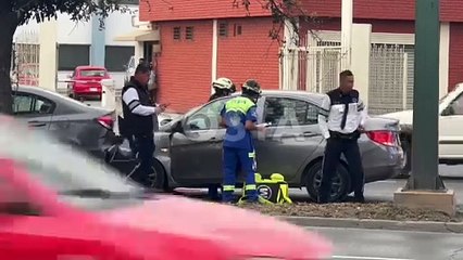 Choque múltiple deja dos lesionados en San Nicolás