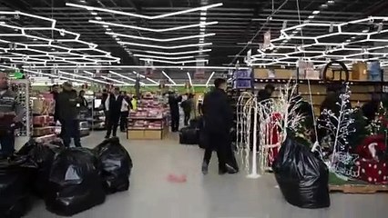 Marcelo Ebrard anuncia récord en decomiso de mercancía ilegal en Ensenada