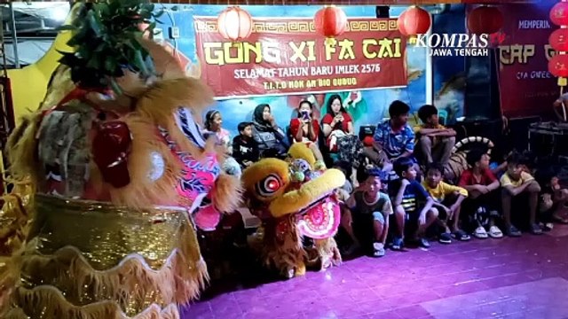 Atraksi Barongsai dan Liong Meriahkan Cap Go Meh