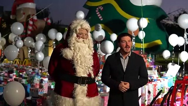 Samuel García lleva la magia de la Navidad al DIF Capullos con más de 500 regalos