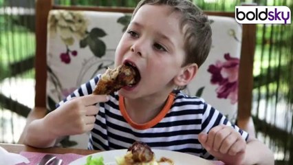 Right Age For Non Vegetarian Diet: Baby को Non Veg Food खिलाना कब शुरू करें, Effect On Kids Body