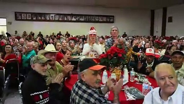 Realizan Baile Navideño de Adultos Mayores en el municipio de Santiago