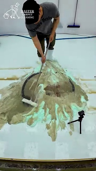 Sewer Overflow: Rescue The Beautiful Bear From The Mud - ASMR Carpet Cleaning #shorts