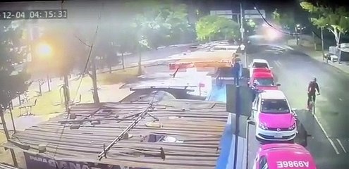 Conductor de vehículo atropella a 15 personas en la Venustiano Carranza, hay 4 fallecidos