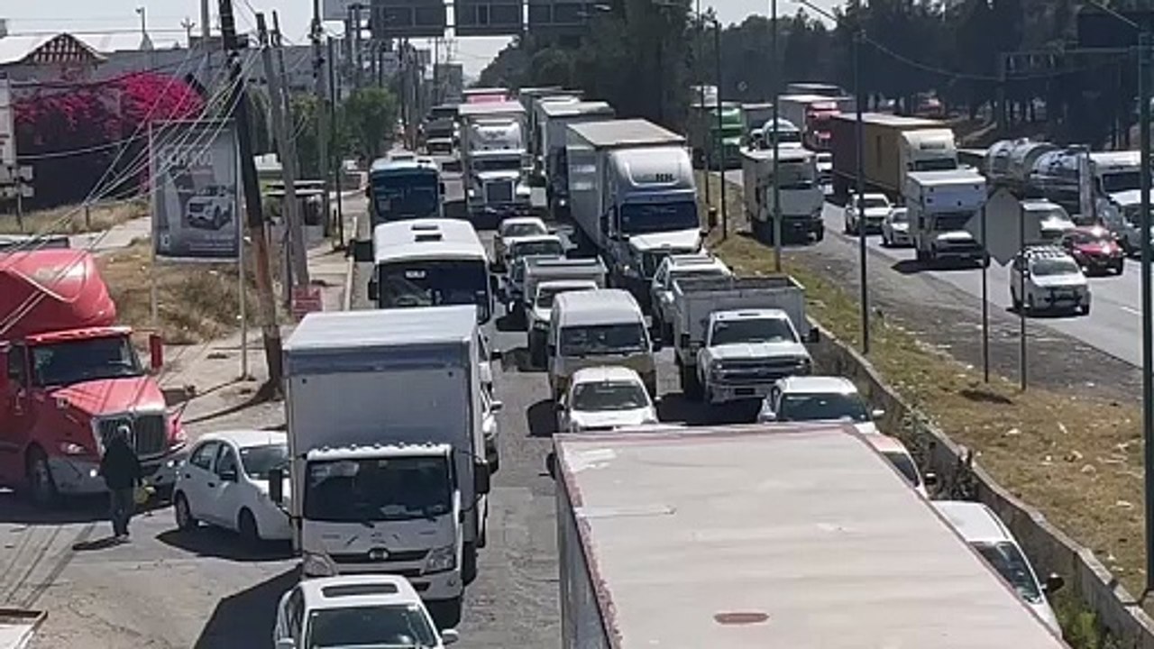 Anuncian bloqueo en la México-Querétaro; tome sus precauciones (VIDEO)