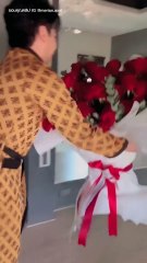 พีเค ปิยะวัฒน์ หอบกุหลาบช่อโตเซอร์ไพรส์ มิเรียน พร้อมชอตจุ๊บขอบคุณ