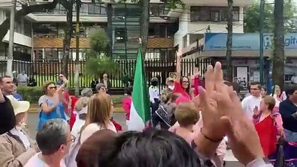 Protestan en Xalapa contra la sobrerrepresentación de MORENA