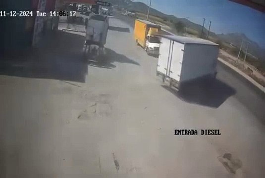 Así fue el accidente de motocicleta en el que murieron dos adolescentes (VIDEO)