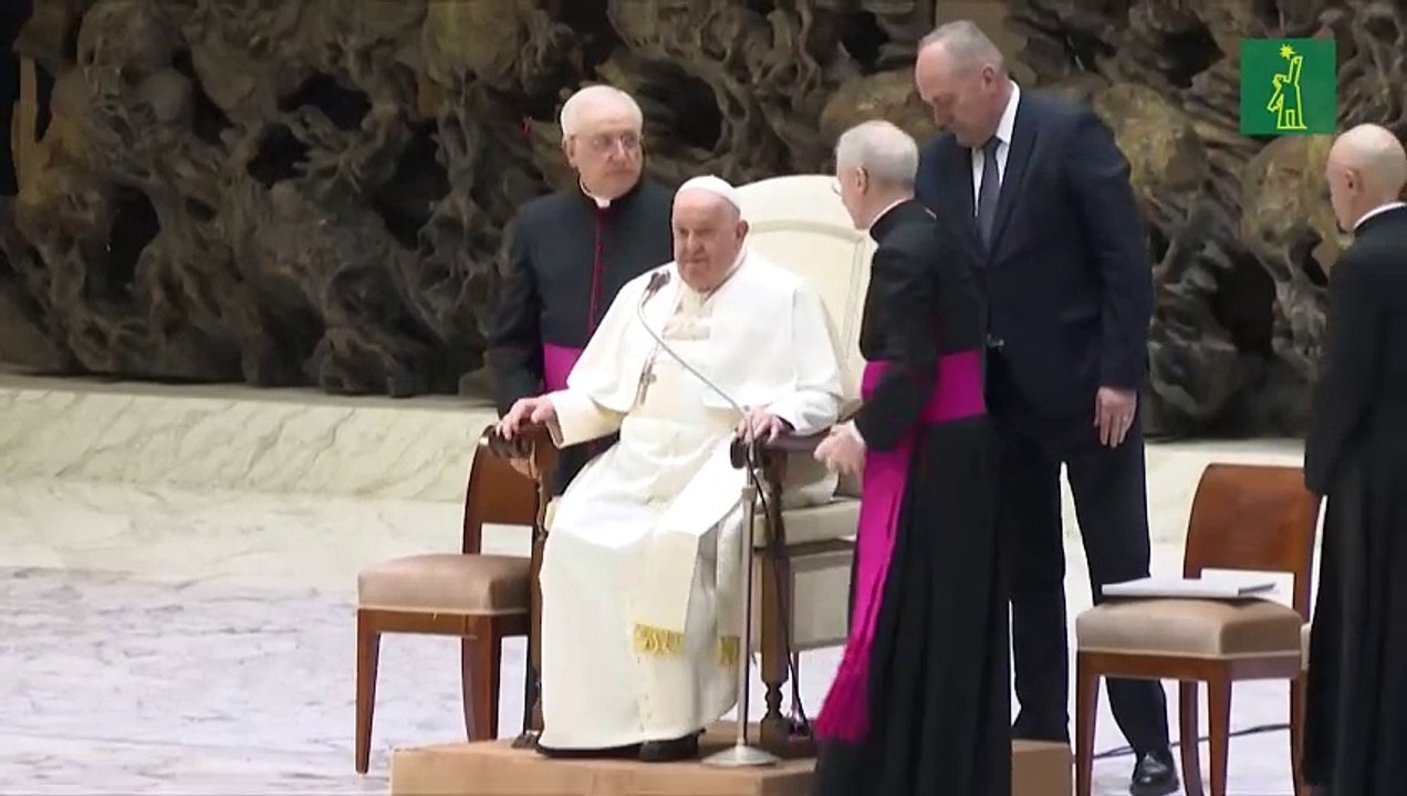 El papa Francisco, hospitalizado en Roma por una bronquitis