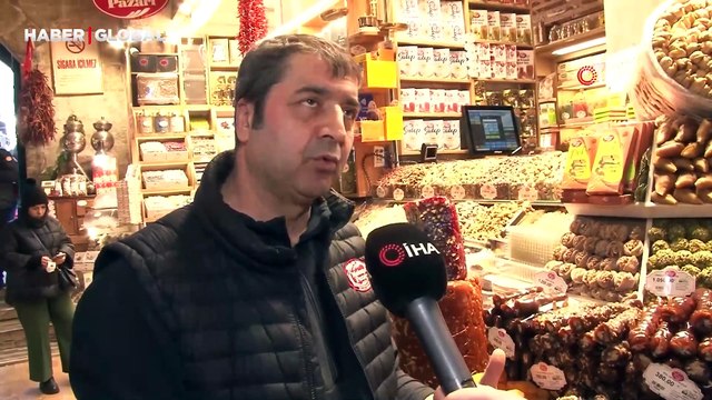 Ramazan öncesi hurma çeşitleri tezgahlarda yerini aldı