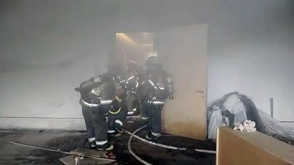 San Pedro: Se incendia edificio de departamentos Akumal (VIDEO)