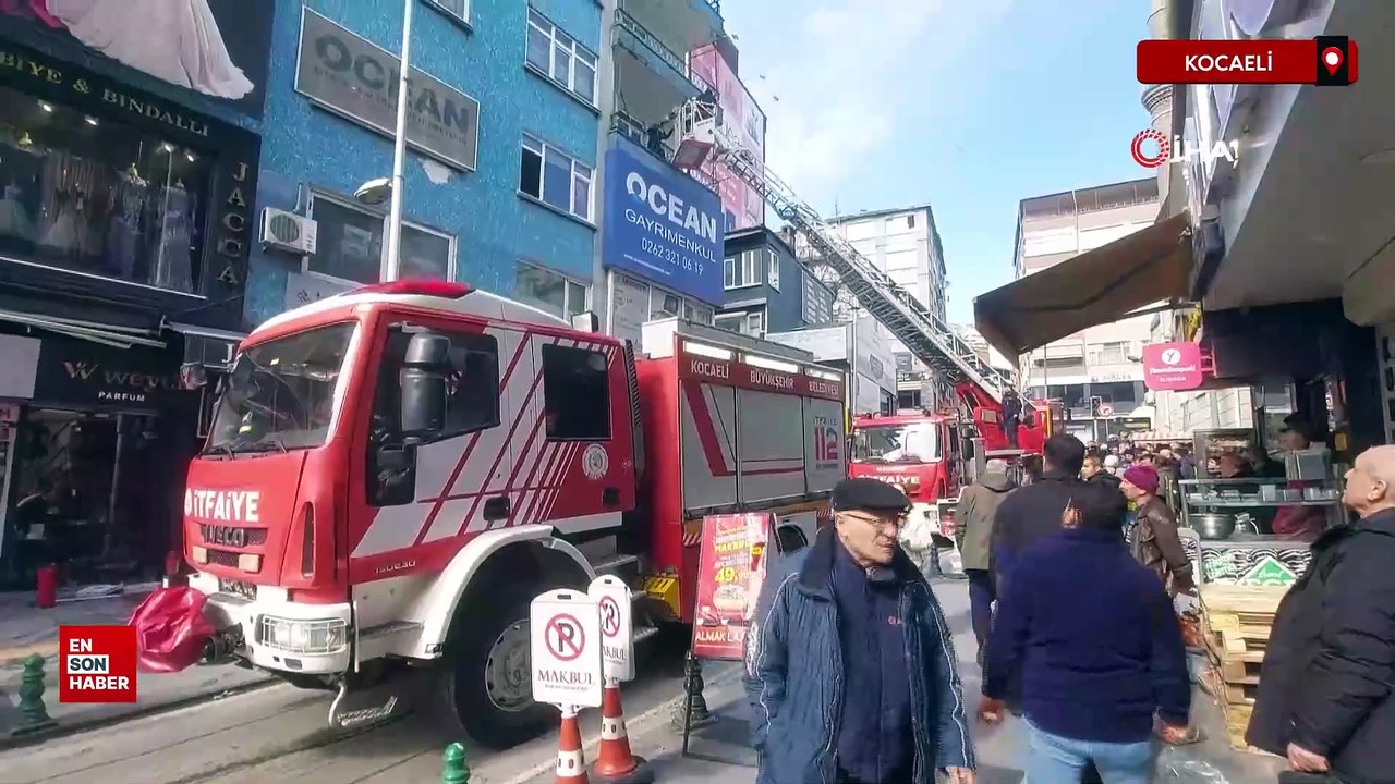 Kocaeli'de apartmanın deposunda çıkan yangın