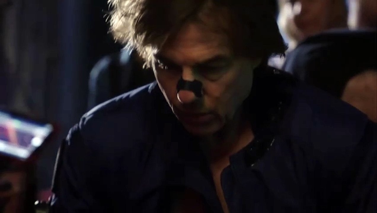 Tom Cruise shares brand new BTS clip from Missi...