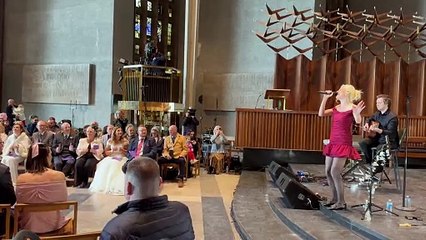 Pixie Lott stuns couples with love song at Valentine’s Day celebration