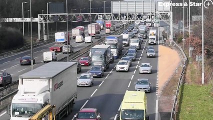 Heavy traffic southbound at junction 10 of the M6, Walsall