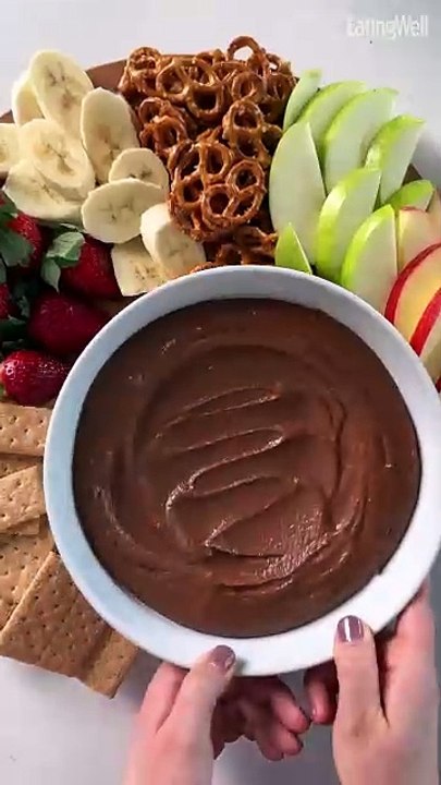 How to Make Dark Chocolate Hummus
