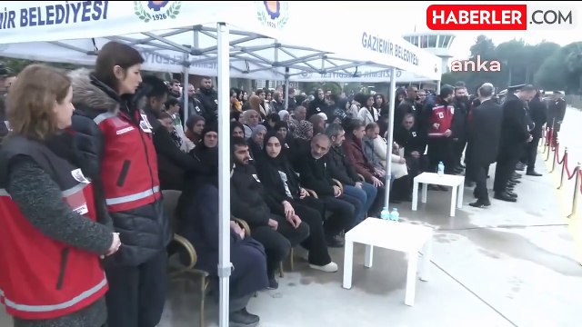 İzmir'de Şehit Piyade Uzman Çavuş Osman Oktay'ın Cenaze Töreni Düzenlendi