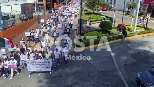 Marcha en Veracruz rechaza reforma del Poder Judicial Federal