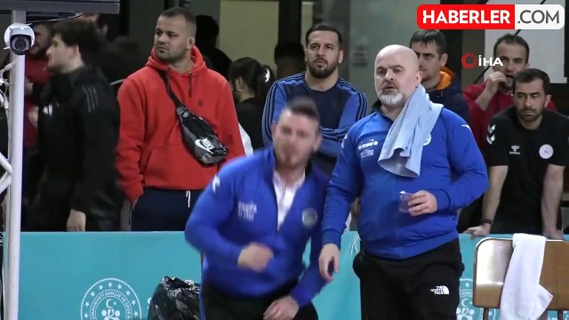U23 Grekoromen Türkiye Güreş Şampiyonası Sivas'ta Devam Ediyor