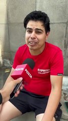 Se refrescan familias en las fuentes de la explanada de los Tres Museos