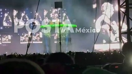 Feid hace vibrar a 65 mil almas en el Estadio GNP con su estilo único