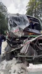 20 heridos tras choque de transporte público contra tráiler en Tlalpan