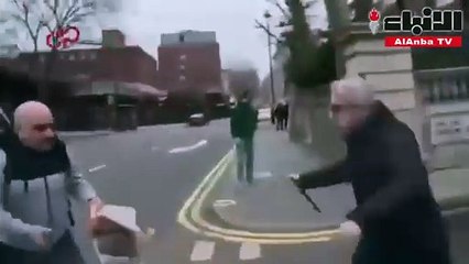 التصدي لرجل قام بحرق المصحف في لندن