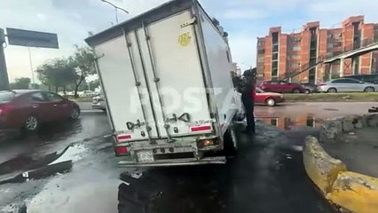 Enorme bache provoca daños en varios vehículos en GAM