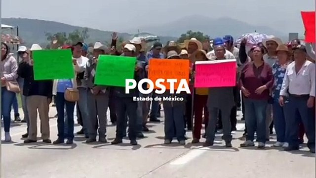 30 horas y contando...Sigue bloqueo de ejidatarios en el Arco Norte (VIDEO)