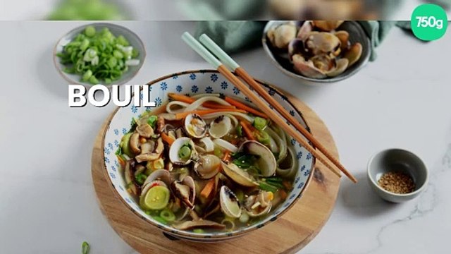 Bouillon asiatique aux coquillages