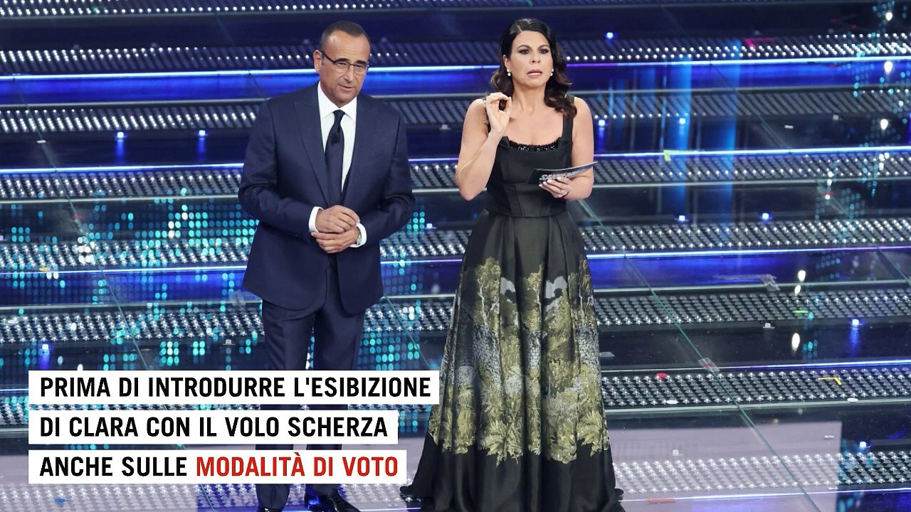 "Carlo, te lo buco quell'orologio": Geppi Cucciari conquista l'Ariston, le battute più esilaranti