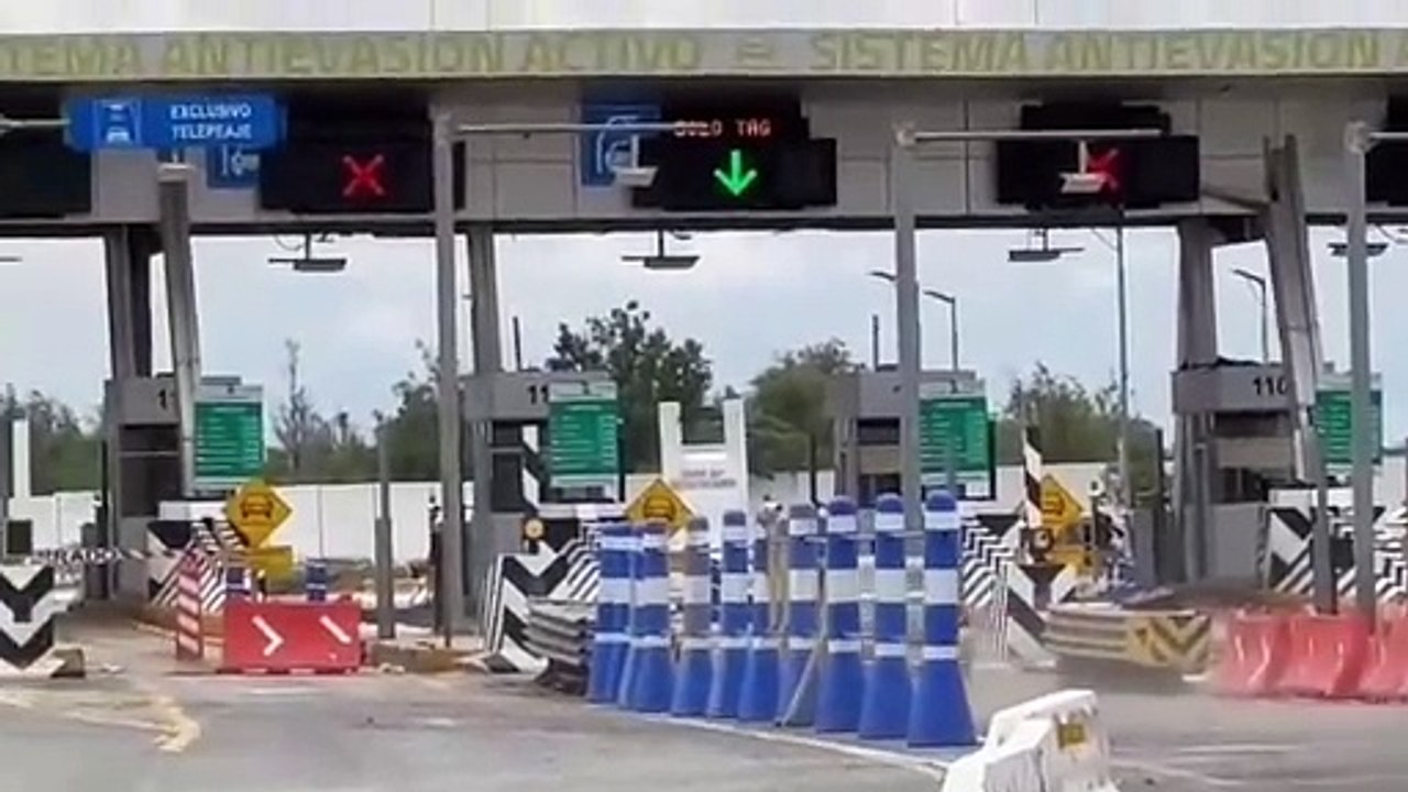 Dan Manita de Gato al Circuito Exterior Mexiquense tras inundaciones