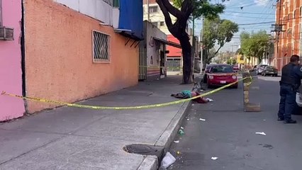 Hallan a hombre asesinado a golpes en colonia Morelos